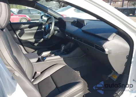 2024 Mazda 3 Select Sport z USA, uszkodzony, nr VIN JM1BPAKM4R1704915